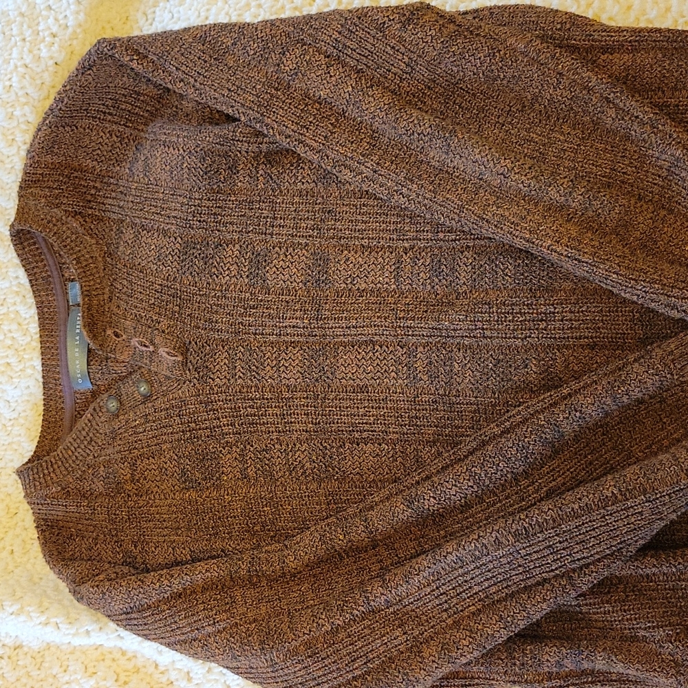 Oscar De La Renta men's cable knit hand framed henley sweater